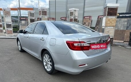 Toyota Camry, 2013 год, 1 780 000 рублей, 6 фотография