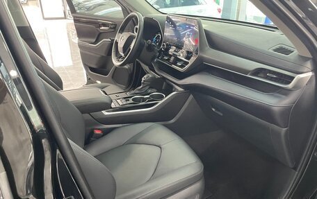 Toyota Highlander, 2021 год, 4 225 260 рублей, 10 фотография