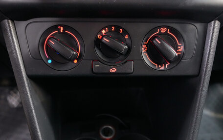 Volkswagen Polo VI (EU Market), 2013 год, 696 000 рублей, 18 фотография