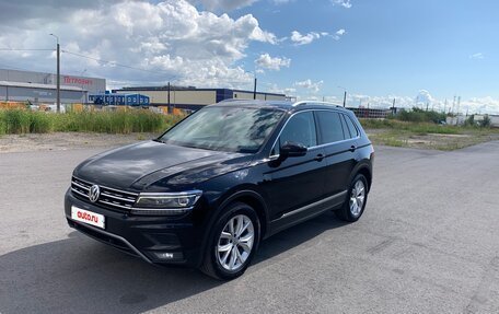 Volkswagen Tiguan II, 2018 год, 2 600 000 рублей, 5 фотография