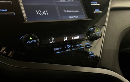 Toyota Camry, 2019 год, 2 190 000 рублей, 16 фотография