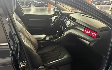Toyota Camry, 2019 год, 2 190 000 рублей, 21 фотография