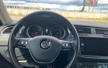 Volkswagen Tiguan II, 2018 год, 2 600 000 рублей, 10 фотография