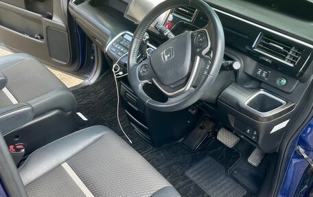 Honda Stepwgn IV, 2015 год, 2 290 000 рублей, 7 фотография