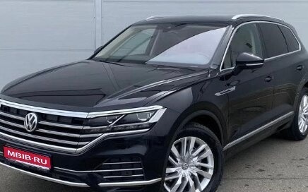 Volkswagen Touareg III, 2019 год, 4 800 000 рублей, 1 фотография