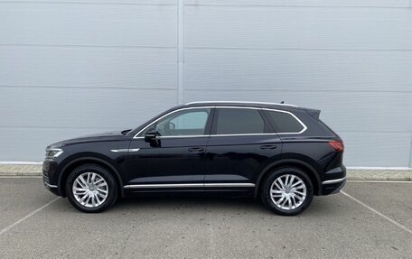 Volkswagen Touareg III, 2019 год, 4 800 000 рублей, 5 фотография