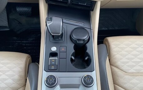 Volkswagen Touareg III, 2019 год, 4 800 000 рублей, 12 фотография
