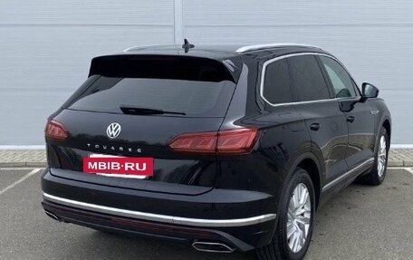 Volkswagen Touareg III, 2019 год, 4 800 000 рублей, 6 фотография