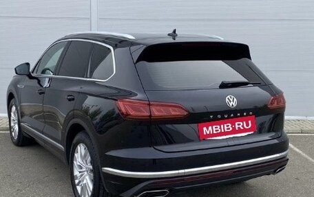 Volkswagen Touareg III, 2019 год, 4 800 000 рублей, 8 фотография