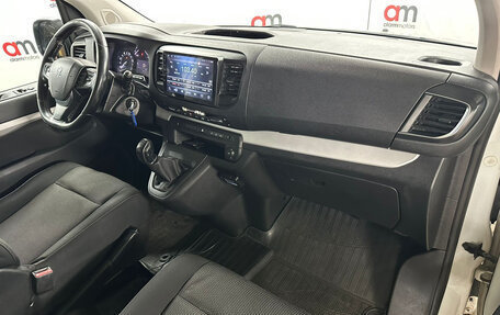 Peugeot Traveller I, 2018 год, 1 599 000 рублей, 12 фотография