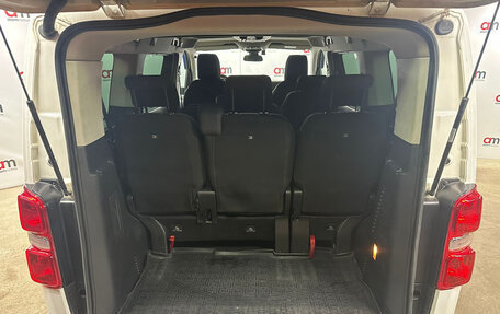 Peugeot Traveller I, 2018 год, 1 599 000 рублей, 24 фотография