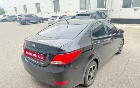 Hyundai Solaris II рестайлинг, 2016 год, 828 000 рублей, 3 фотография