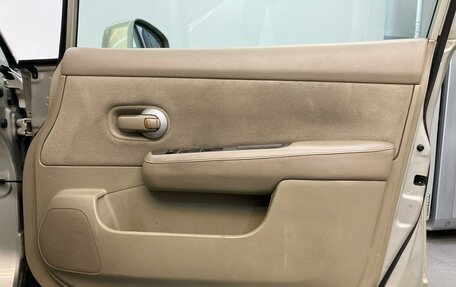 Nissan Tiida, 2005 год, 300 000 рублей, 19 фотография