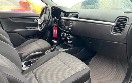 KIA Rio IV, 2019 год, 855 000 рублей, 10 фотография