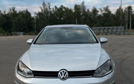 Volkswagen Golf VII, 2013 год, 930 000 рублей, 2 фотография