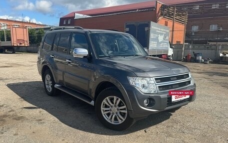 Mitsubishi Pajero IV, 2014 год, 2 950 000 рублей, 2 фотография