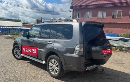 Mitsubishi Pajero IV, 2014 год, 2 950 000 рублей, 4 фотография