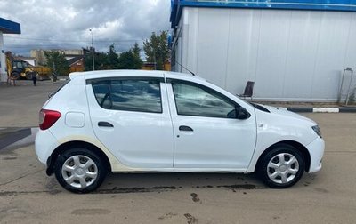 Renault Sandero II рестайлинг, 2017 год, 425 008 рублей, 1 фотография