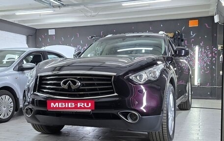 Infiniti QX70, 2014 год, 2 590 000 рублей, 16 фотография