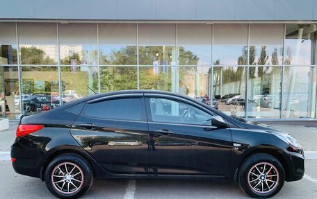 Hyundai Solaris II рестайлинг, 2012 год, 700 000 рублей, 4 фотография
