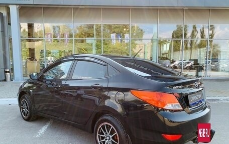 Hyundai Solaris II рестайлинг, 2012 год, 700 000 рублей, 7 фотография