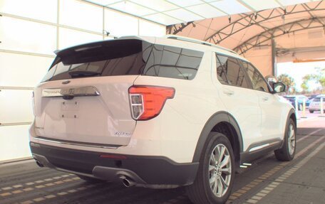 Ford Explorer VI, 2022 год, 4 000 000 рублей, 3 фотография