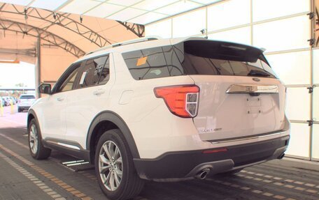 Ford Explorer VI, 2022 год, 4 000 000 рублей, 4 фотография