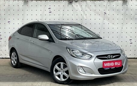 Hyundai Solaris II рестайлинг, 2013 год, 795 000 рублей, 2 фотография