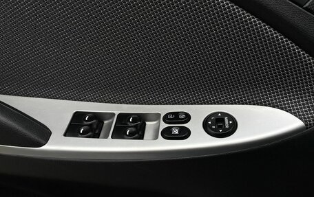 Hyundai Solaris II рестайлинг, 2013 год, 795 000 рублей, 18 фотография