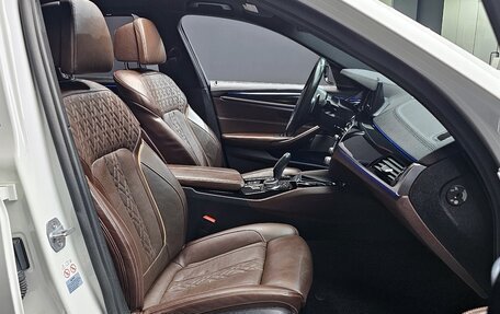 BMW 5 серия, 2018 год, 4 620 000 рублей, 17 фотография