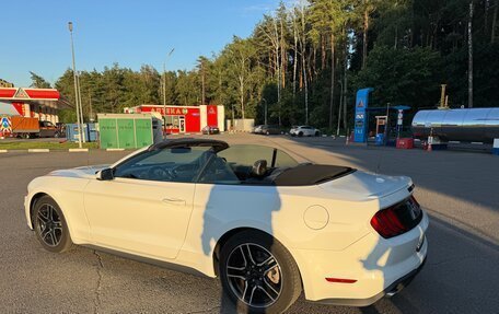 Ford Mustang VI рестайлинг, 2018 год, 2 550 000 рублей, 4 фотография