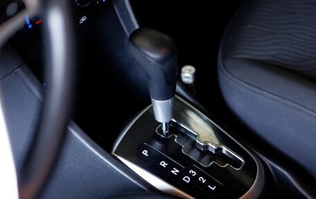 Hyundai Solaris II рестайлинг, 2011 год, 990 000 рублей, 16 фотография