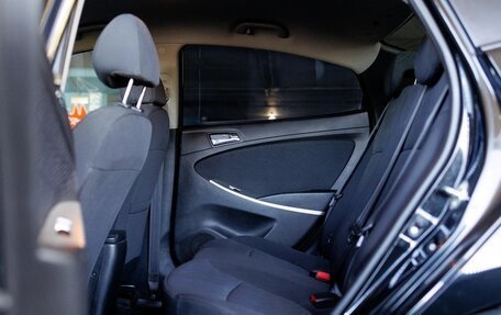 Hyundai Solaris II рестайлинг, 2011 год, 990 000 рублей, 23 фотография