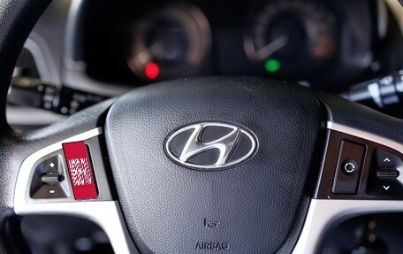 Hyundai Solaris II рестайлинг, 2011 год, 990 000 рублей, 20 фотография