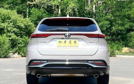 Toyota Venza, 2022 год, 2 800 000 рублей, 6 фотография