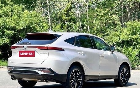 Toyota Venza, 2022 год, 2 800 000 рублей, 8 фотография