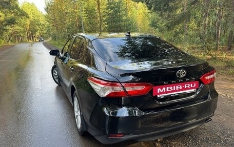 Toyota Camry, 2021 год, 2 700 000 рублей, 14 фотография