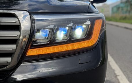 Toyota Land Cruiser 200, 2010 год, 2 700 000 рублей, 2 фотография