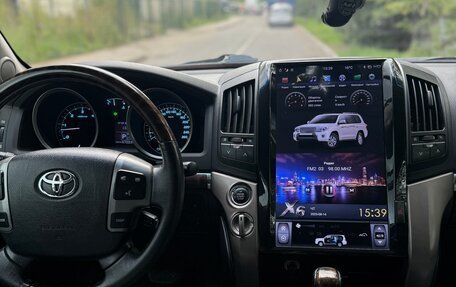 Toyota Land Cruiser 200, 2010 год, 2 700 000 рублей, 3 фотография
