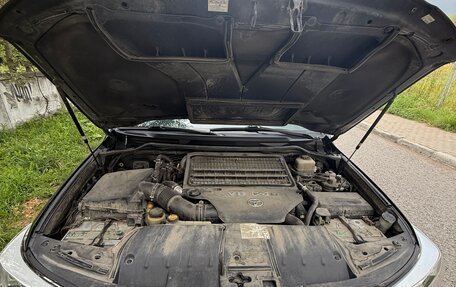 Toyota Land Cruiser 200, 2010 год, 2 700 000 рублей, 5 фотография