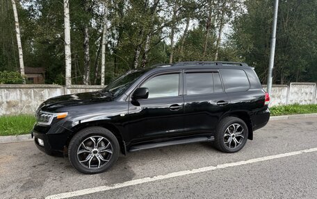 Toyota Land Cruiser 200, 2010 год, 2 700 000 рублей, 23 фотография