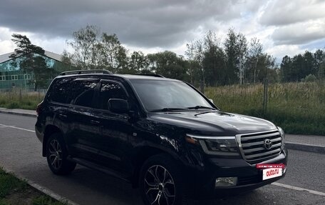 Toyota Land Cruiser 200, 2010 год, 2 700 000 рублей, 18 фотография