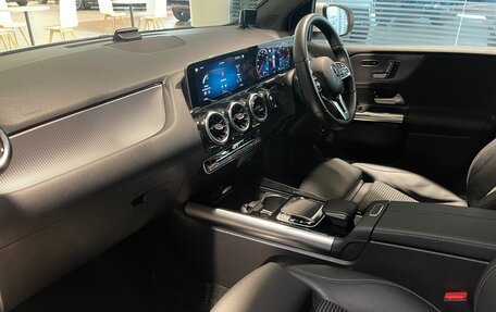 Mercedes-Benz B-Класс, 2019 год, 2 050 000 рублей, 15 фотография