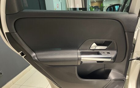 Mercedes-Benz B-Класс, 2019 год, 2 050 000 рублей, 21 фотография