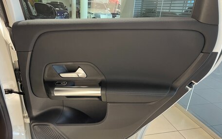 Mercedes-Benz B-Класс, 2019 год, 2 050 000 рублей, 19 фотография
