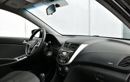 Hyundai Solaris II рестайлинг, 2013 год, 1 074 000 рублей, 8 фотография