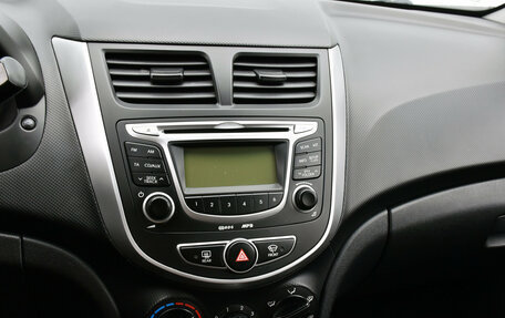 Hyundai Solaris II рестайлинг, 2013 год, 1 074 000 рублей, 9 фотография