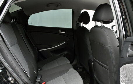 Hyundai Solaris II рестайлинг, 2013 год, 1 074 000 рублей, 12 фотография