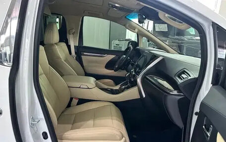 Toyota Alphard III, 2022 год, 9 073 035 рублей, 13 фотография