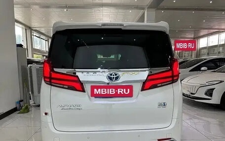 Toyota Alphard III, 2022 год, 9 073 035 рублей, 11 фотография